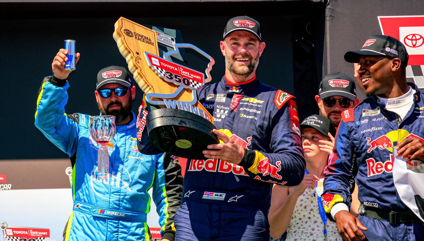 Shane van Gisbergen 逆袭夺冠背后的4大关键启示：米兰体育平台 - 米兰体育 在索诺玛的不可复制之路